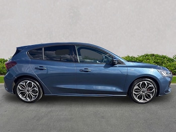Used Ford Focus 2023 for sale - 75907451: Photo