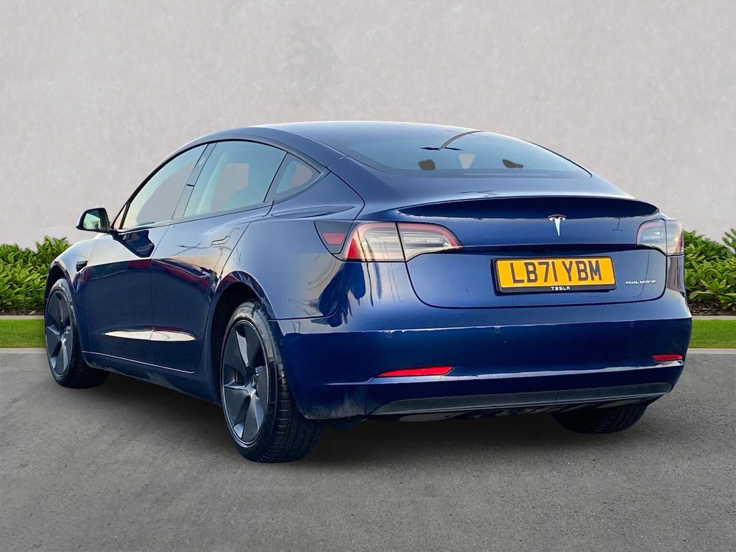 Used Tesla Model 3 2021 for sale - 77906709: Photo 2