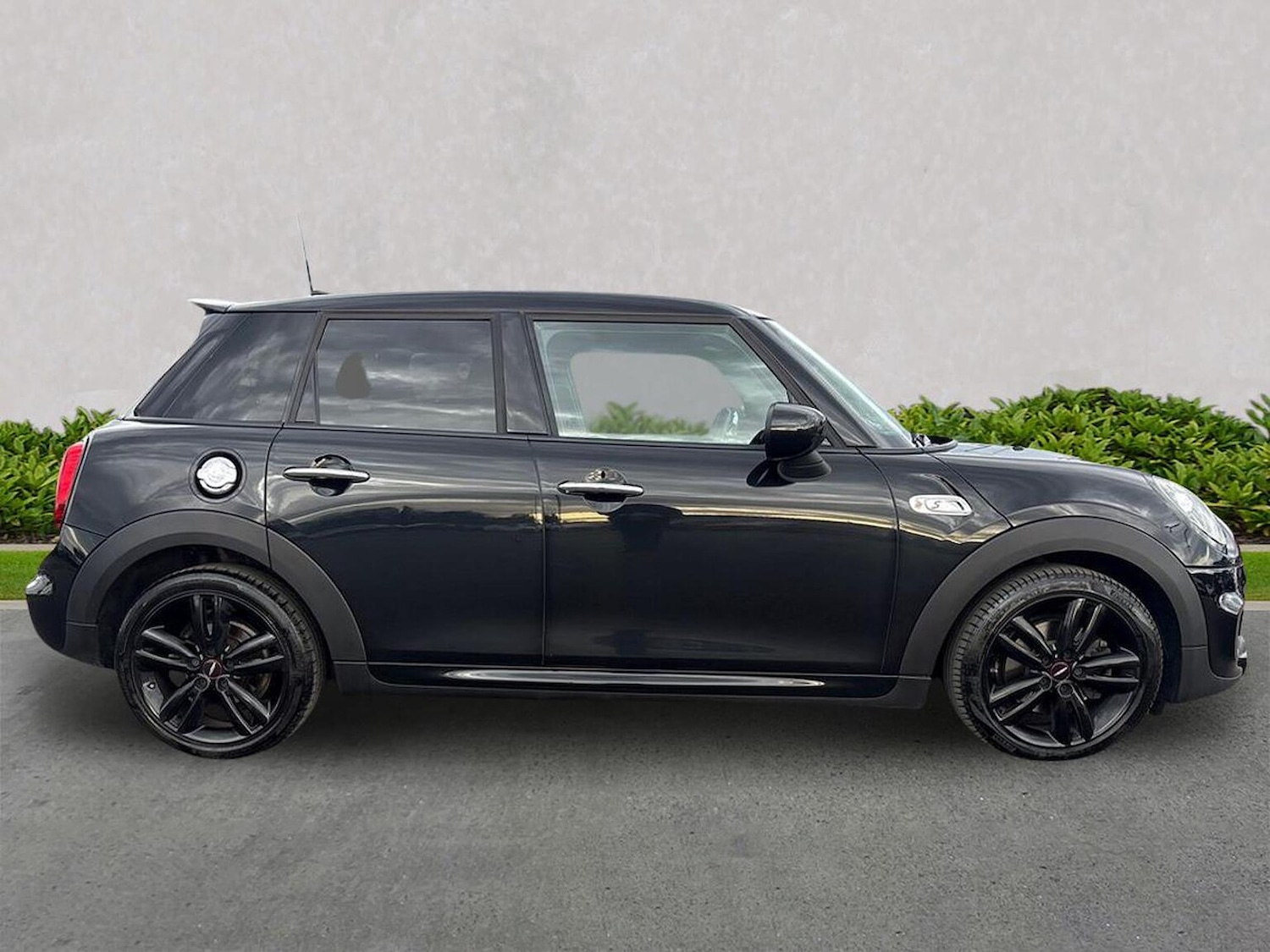 Used MINI Hatch 2019 for sale - 76193150: Photo 3