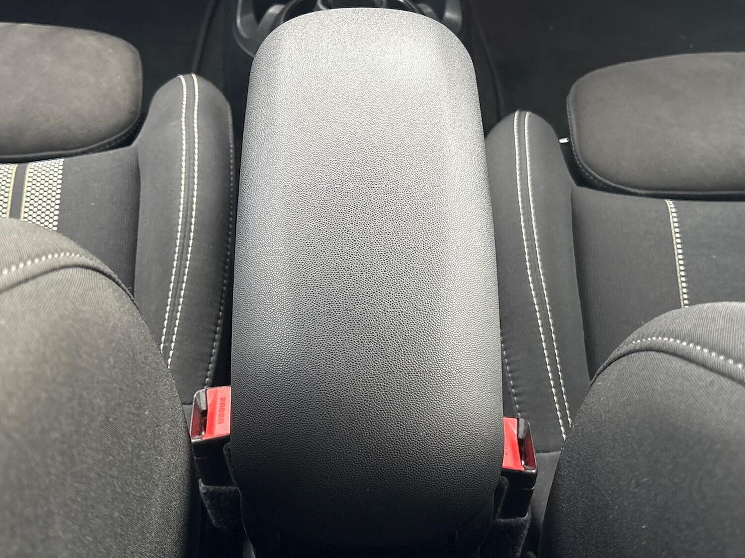 Used MINI Hatch 2019 for sale - 76193150: Photo 32