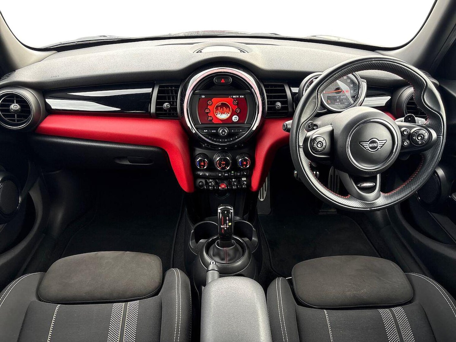 Used MINI Hatch 2019 for sale - 76193150: Photo 8