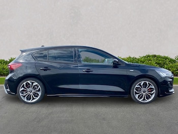 Used Ford Focus 2023 for sale - 79054303: Photo