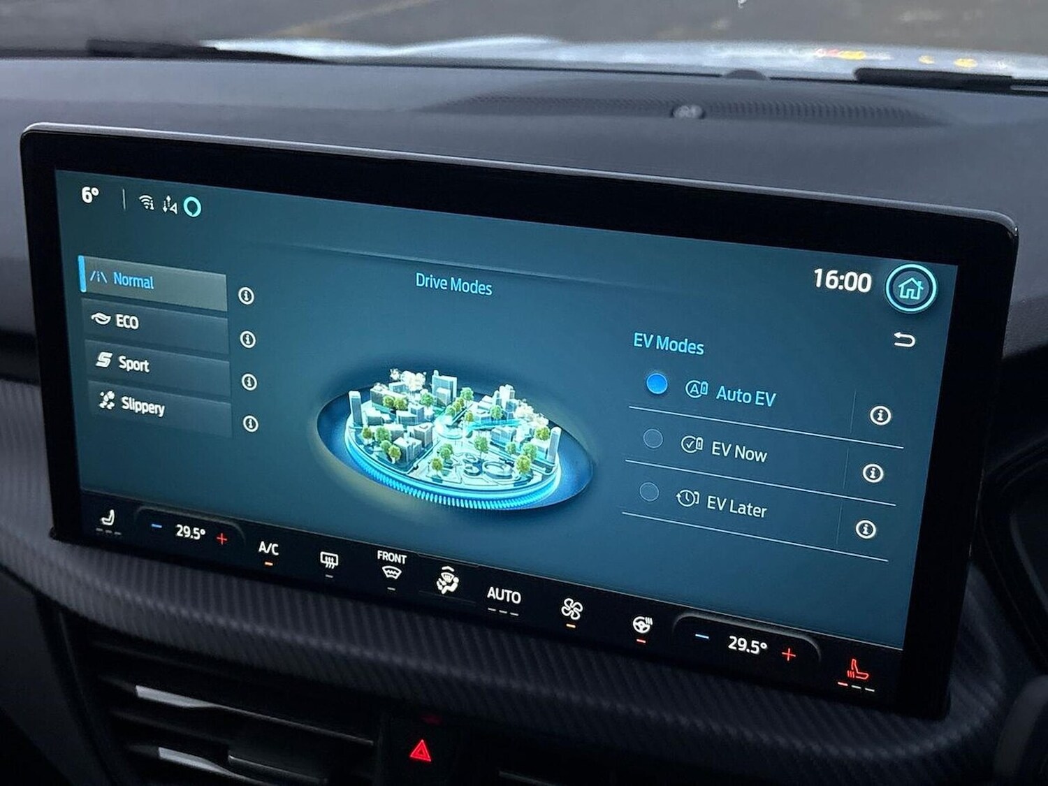 Used Ford Kuga 2025 for sale - 76893284: Photo 45