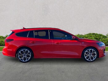 Used Ford Focus 2024 for sale - 76299431: Photo 3