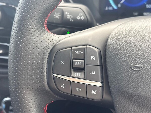 Used Ford Kuga 2024 for sale - 75505538: Photo 26