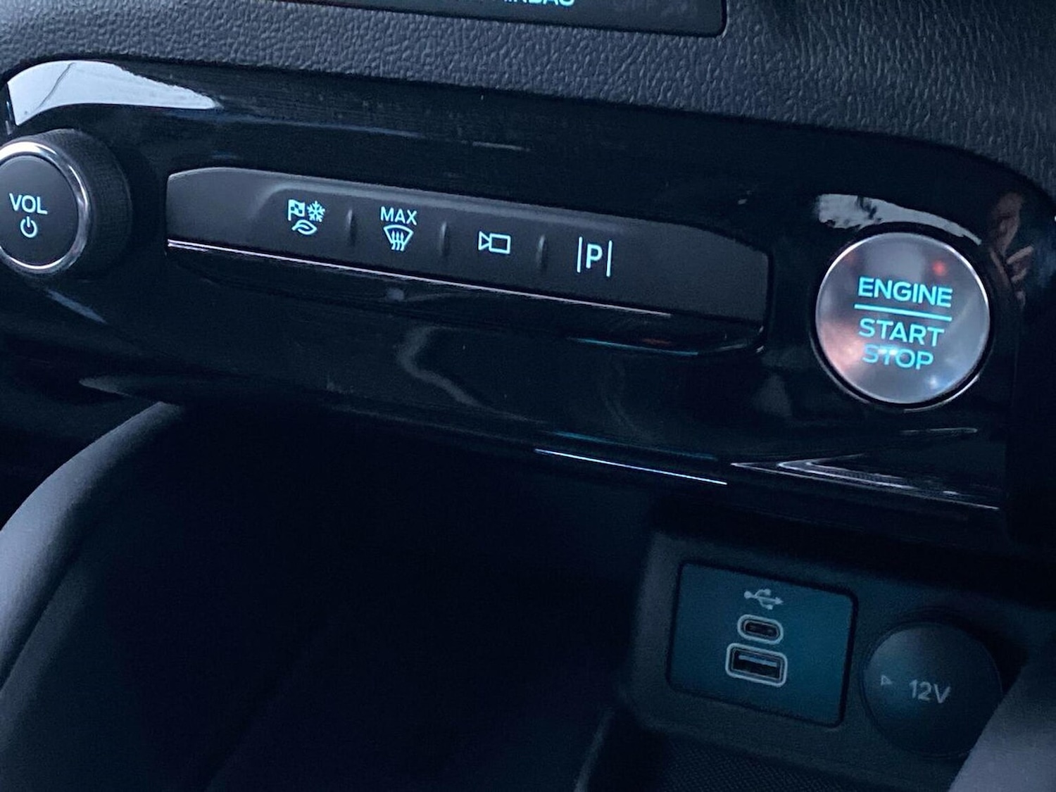 Used Ford Kuga 2024 for sale - 77639265: Photo 12