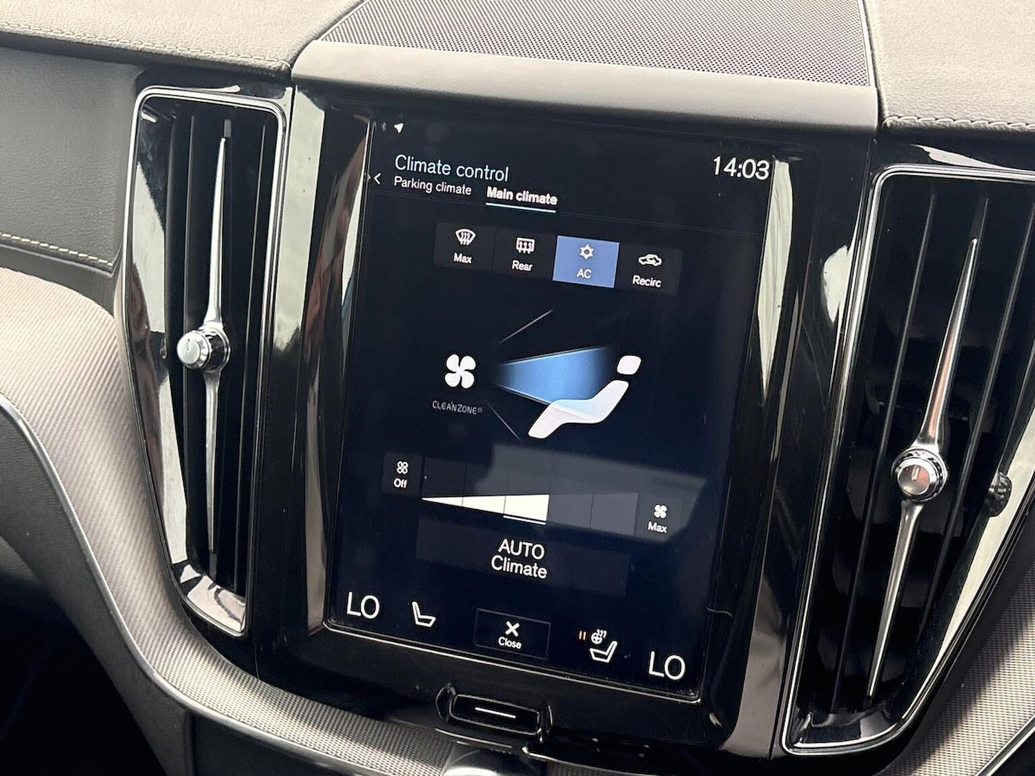 Used Volvo XC60 2018 for sale - 76418245: Photo 12