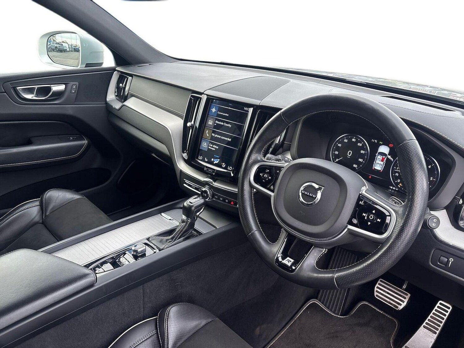 Used Volvo XC60 2018 for sale - 76418245: Photo 15