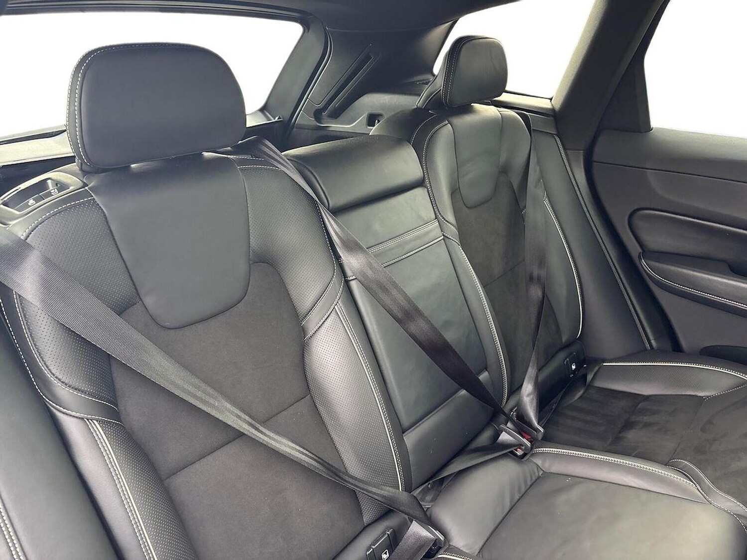 Used Volvo XC60 2018 for sale - 76418245: Photo 16