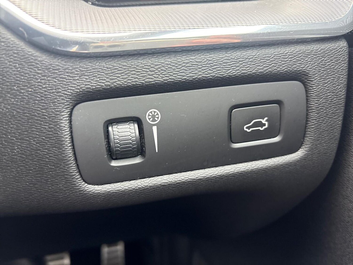 Used Volvo XC60 2018 for sale - 76418245: Photo 22