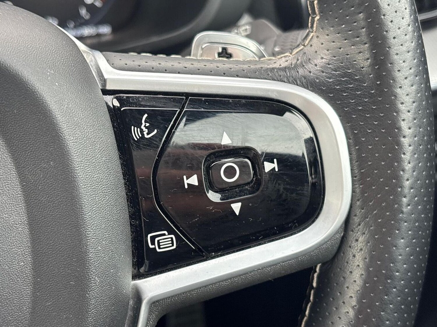 Used Volvo XC60 2018 for sale - 76418245: Photo 27