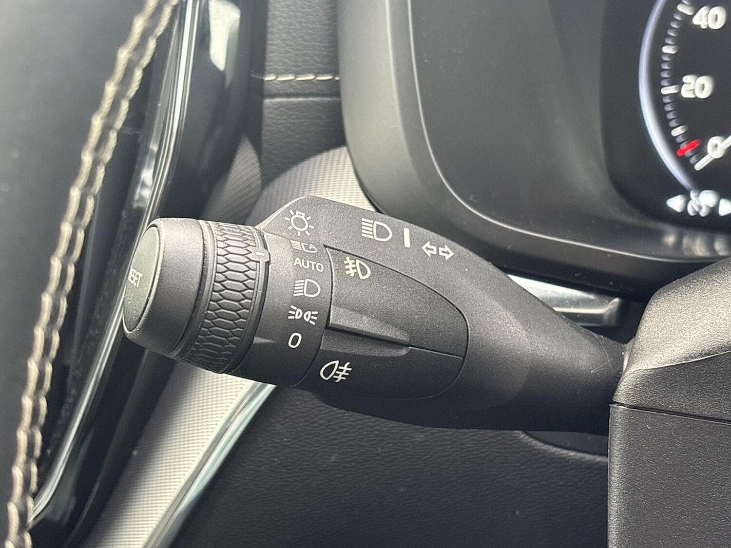 Used Volvo XC60 2018 for sale - 76418245: Photo 28