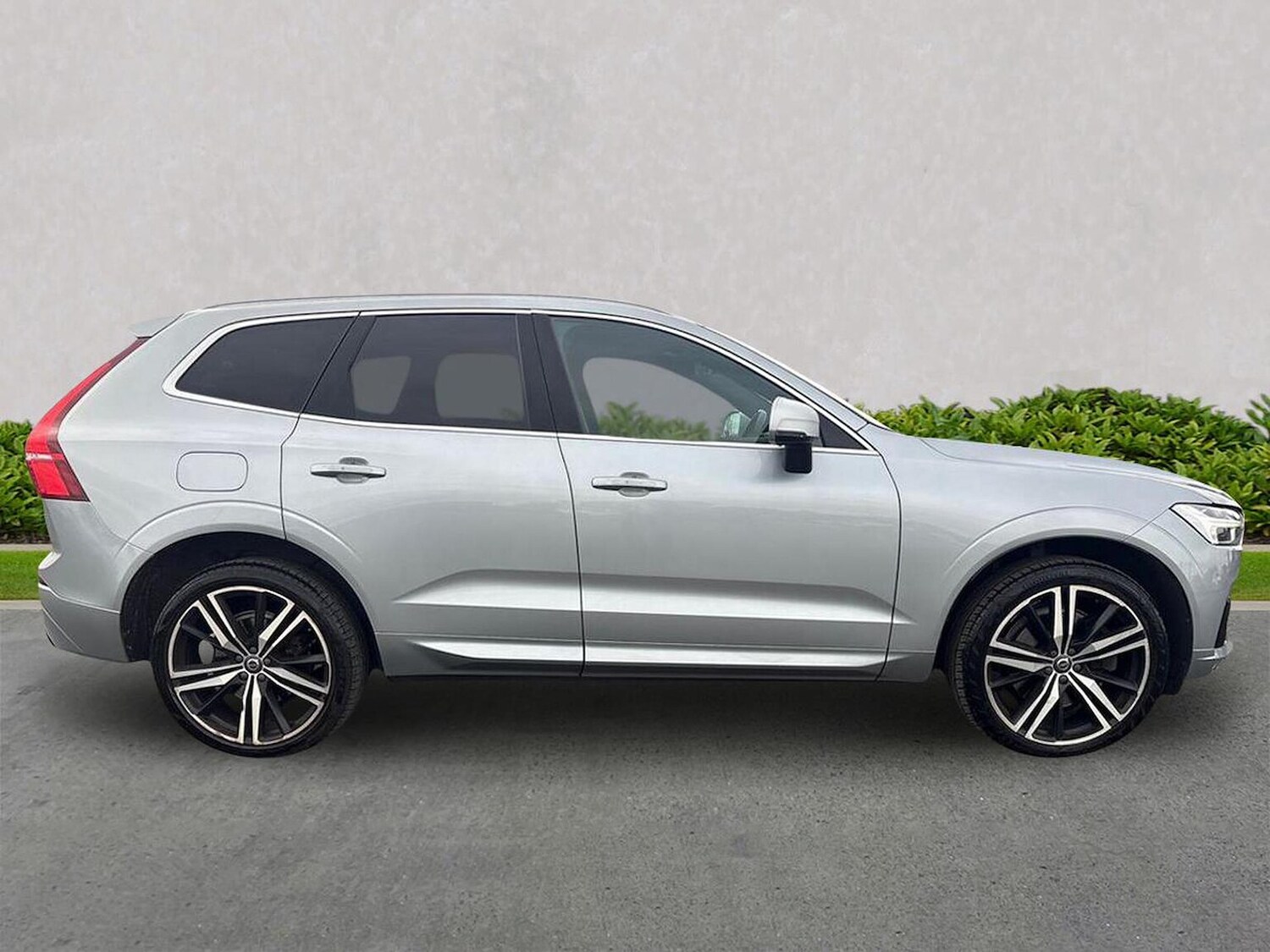Used Volvo XC60 2018 for sale - 76418245: Photo 3