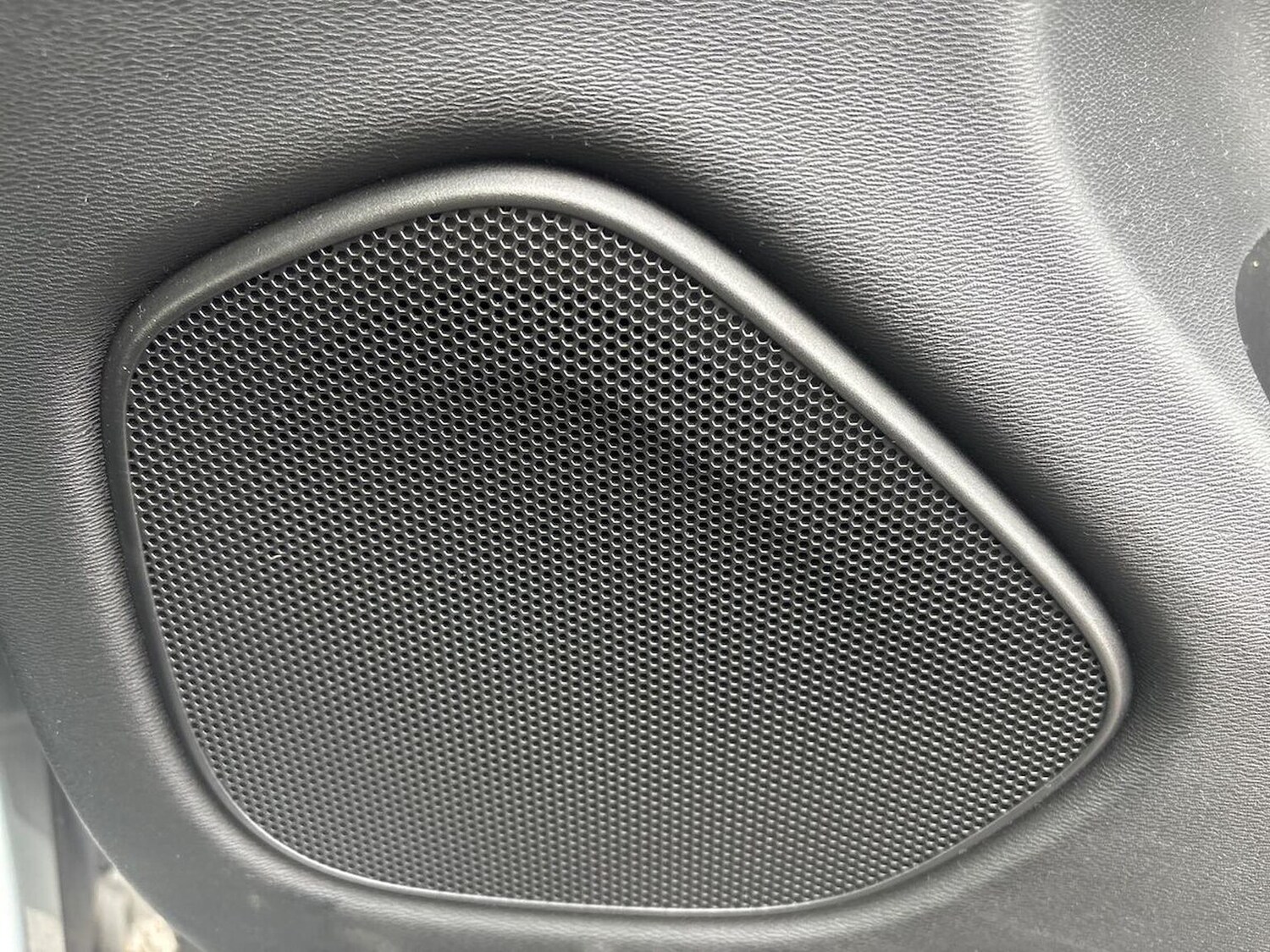 Used Volvo XC60 2018 for sale - 76418245: Photo 31