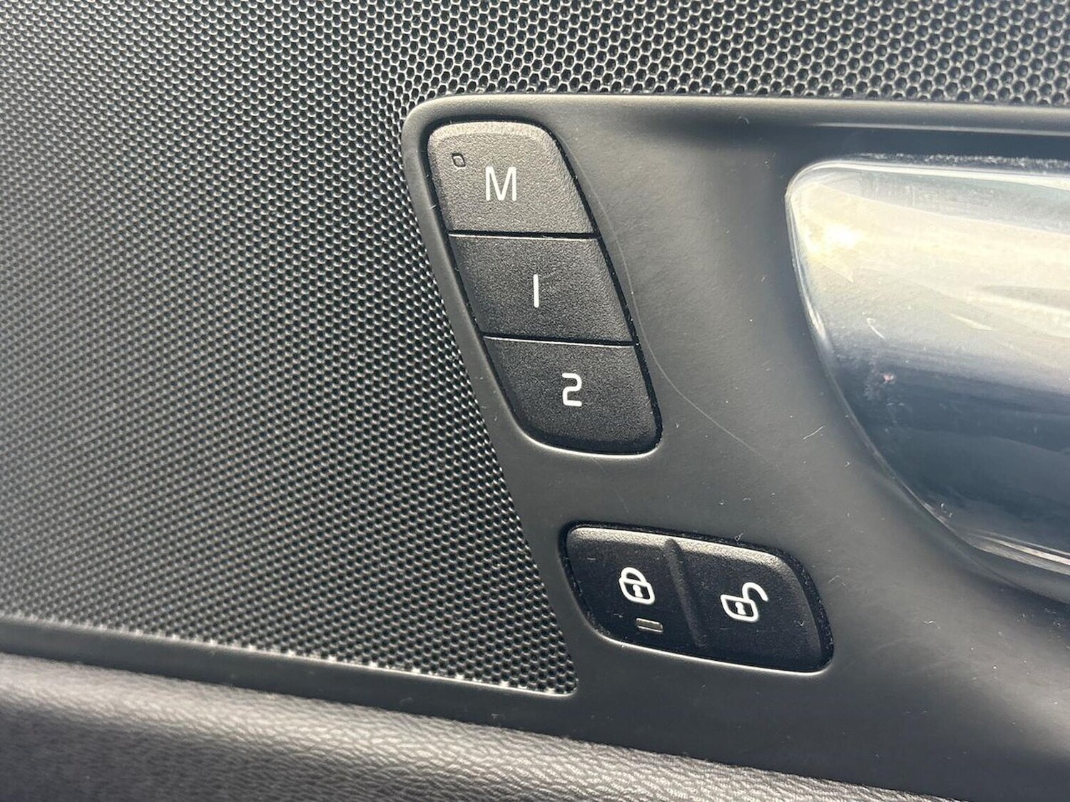 Used Volvo XC60 2018 for sale - 76418245: Photo 39