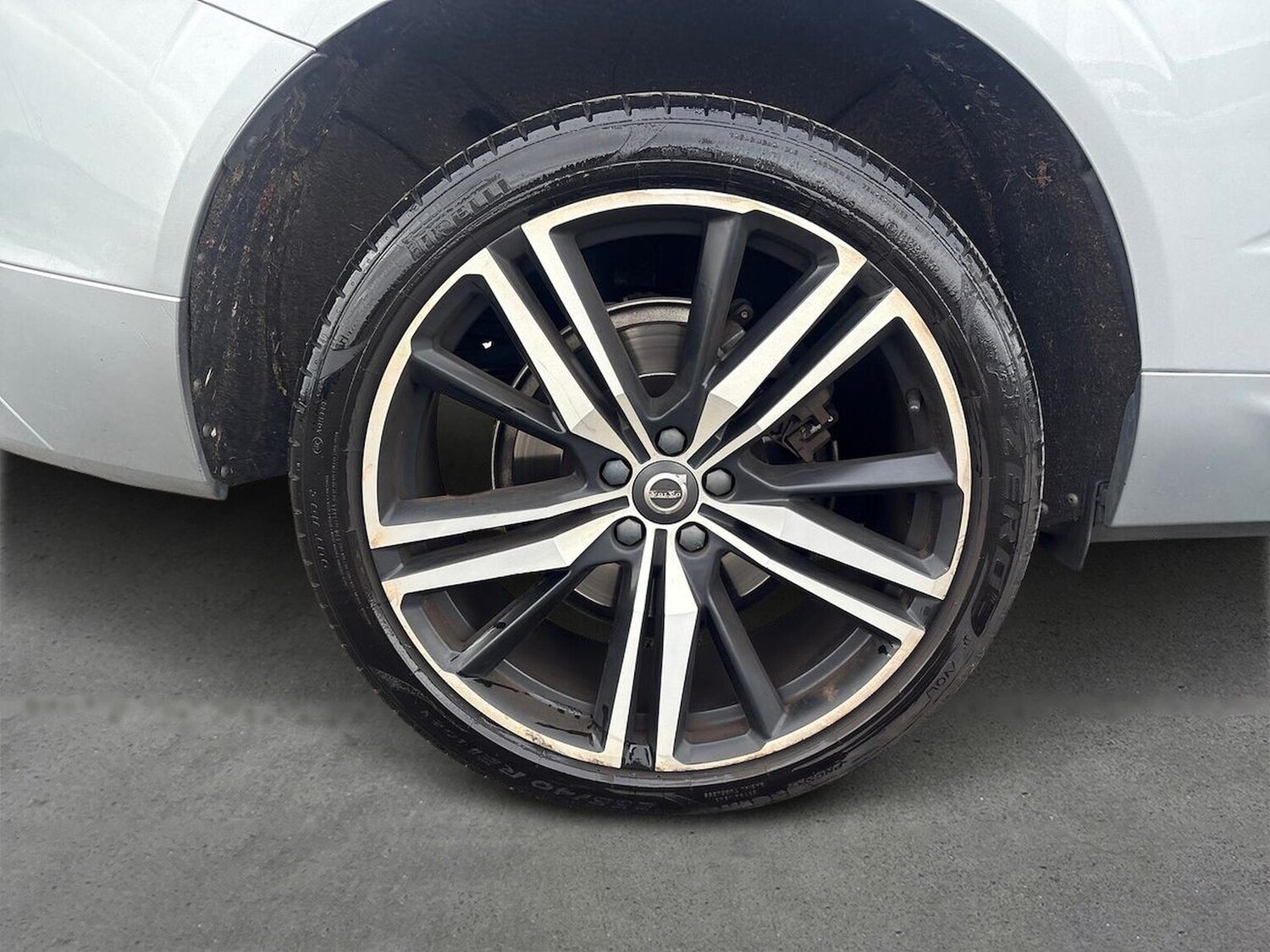 Used Volvo XC60 2018 for sale - 76418245: Photo 6