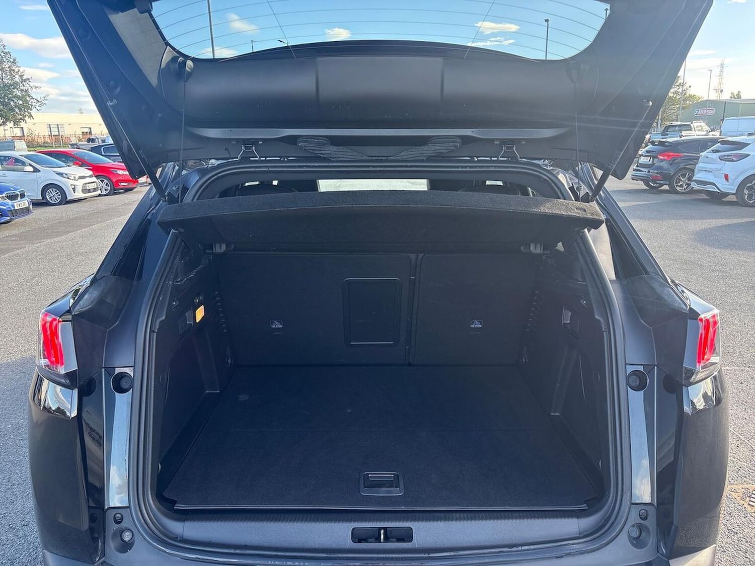 Used Peugeot 3008 2024 for sale - 76187159: Photo 16