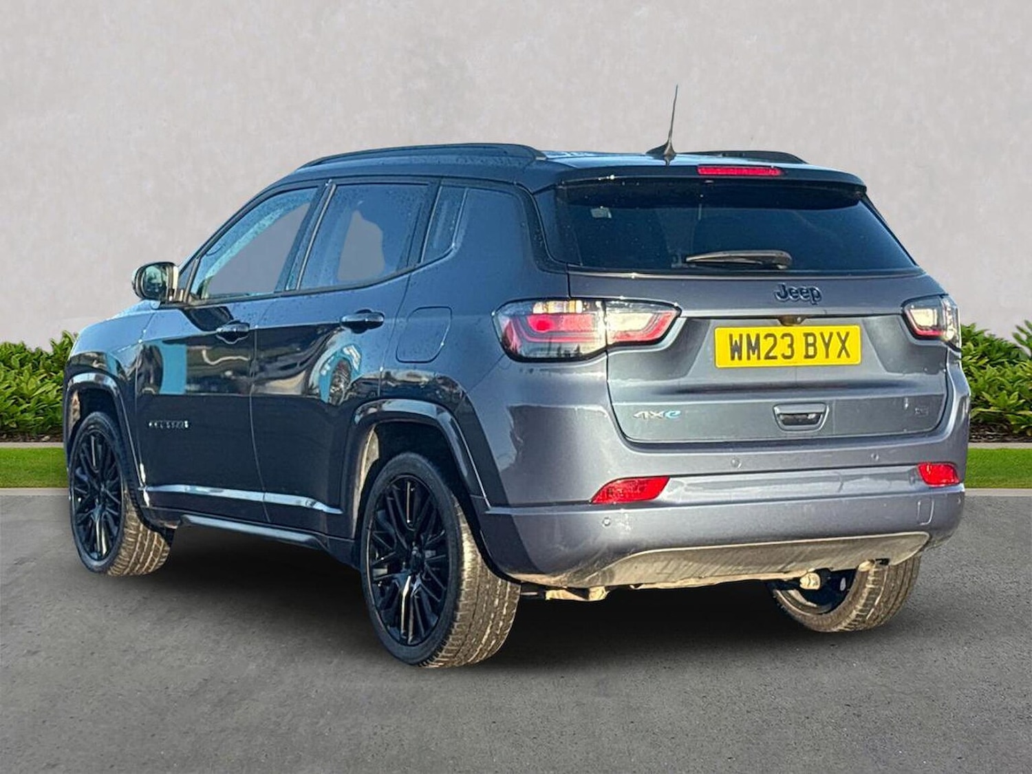 Used Jeep Compass 2023 for sale - 76531367: Photo 2