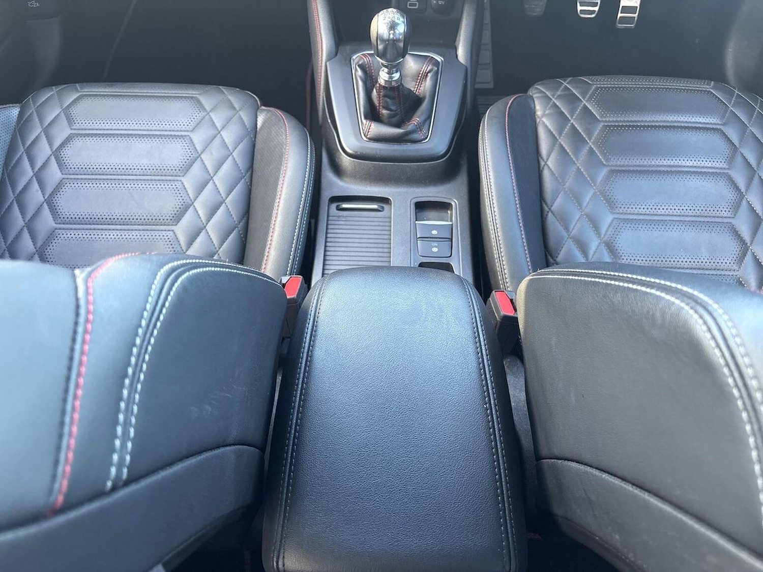 Used Ford Focus 2023 for sale - 76532424: Photo 13