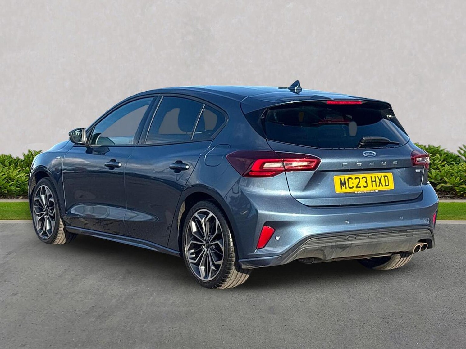 Used Ford Focus 2023 for sale - 76532424: Photo 2