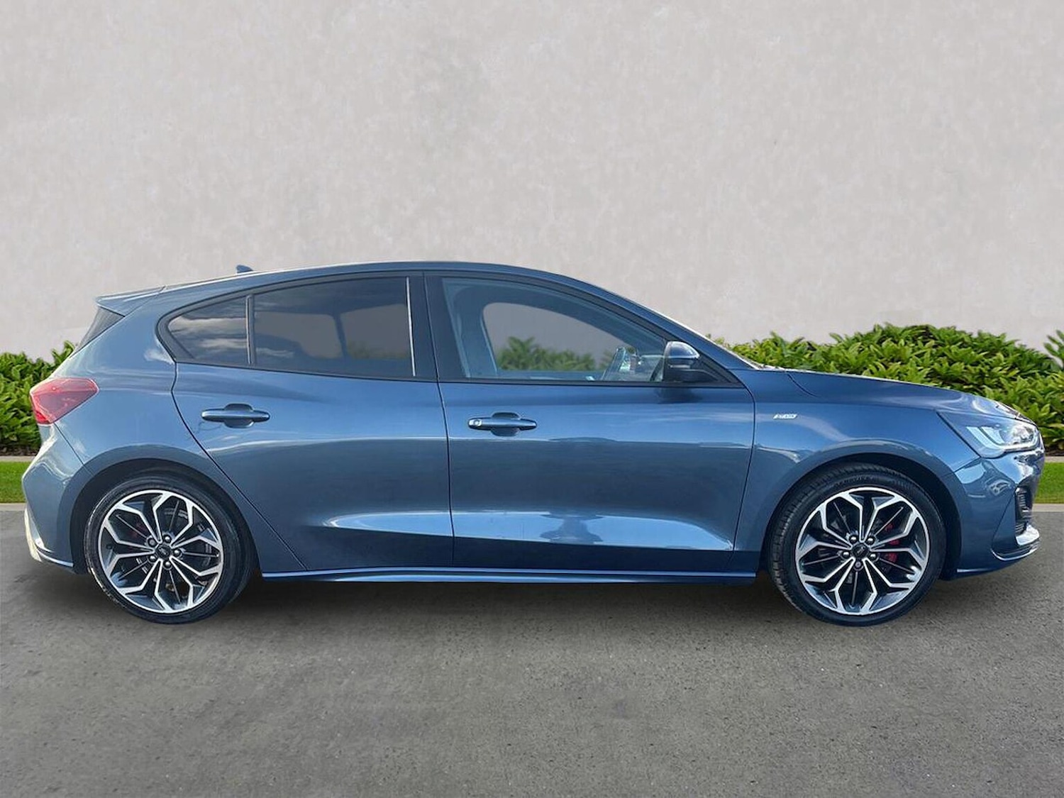 Used Ford Focus 2023 for sale - 76532424: Photo 3