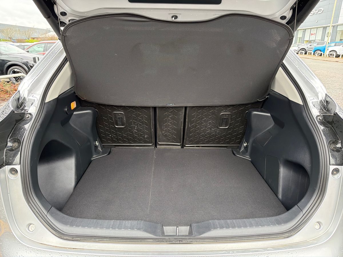 Used Toyota Yaris Cross 2023 for sale - 77157840: Photo 12