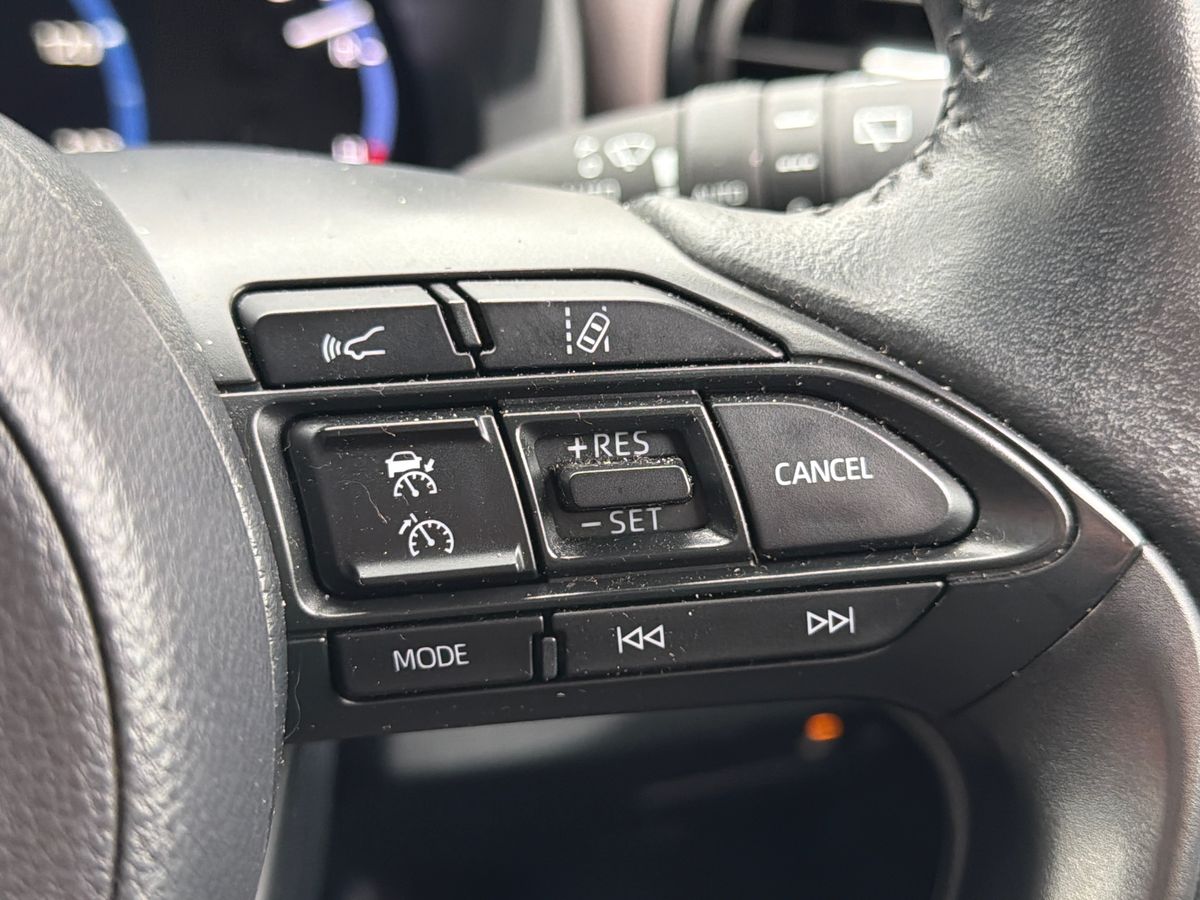 Used Toyota Yaris Cross 2023 for sale - 77157840: Photo 17