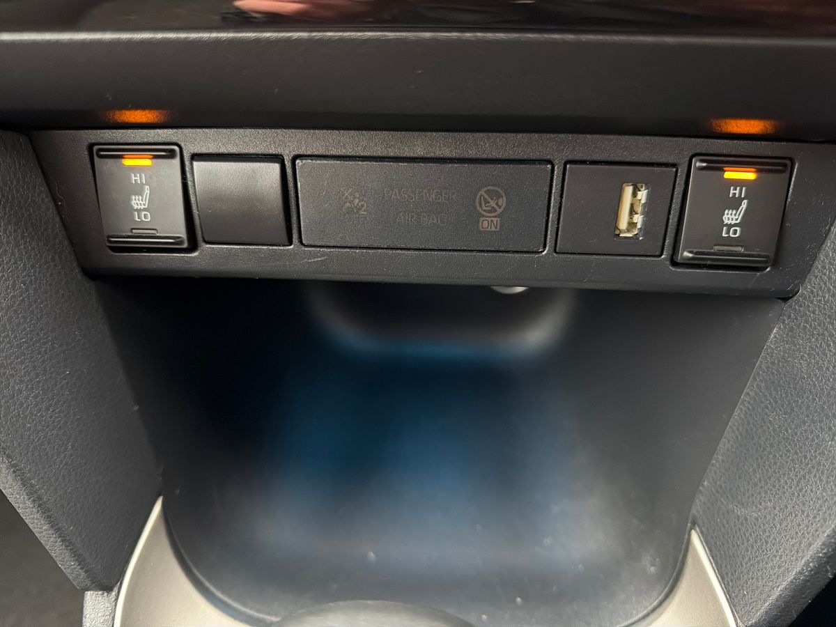 Used Toyota Yaris Cross 2023 for sale - 77157840: Photo 24