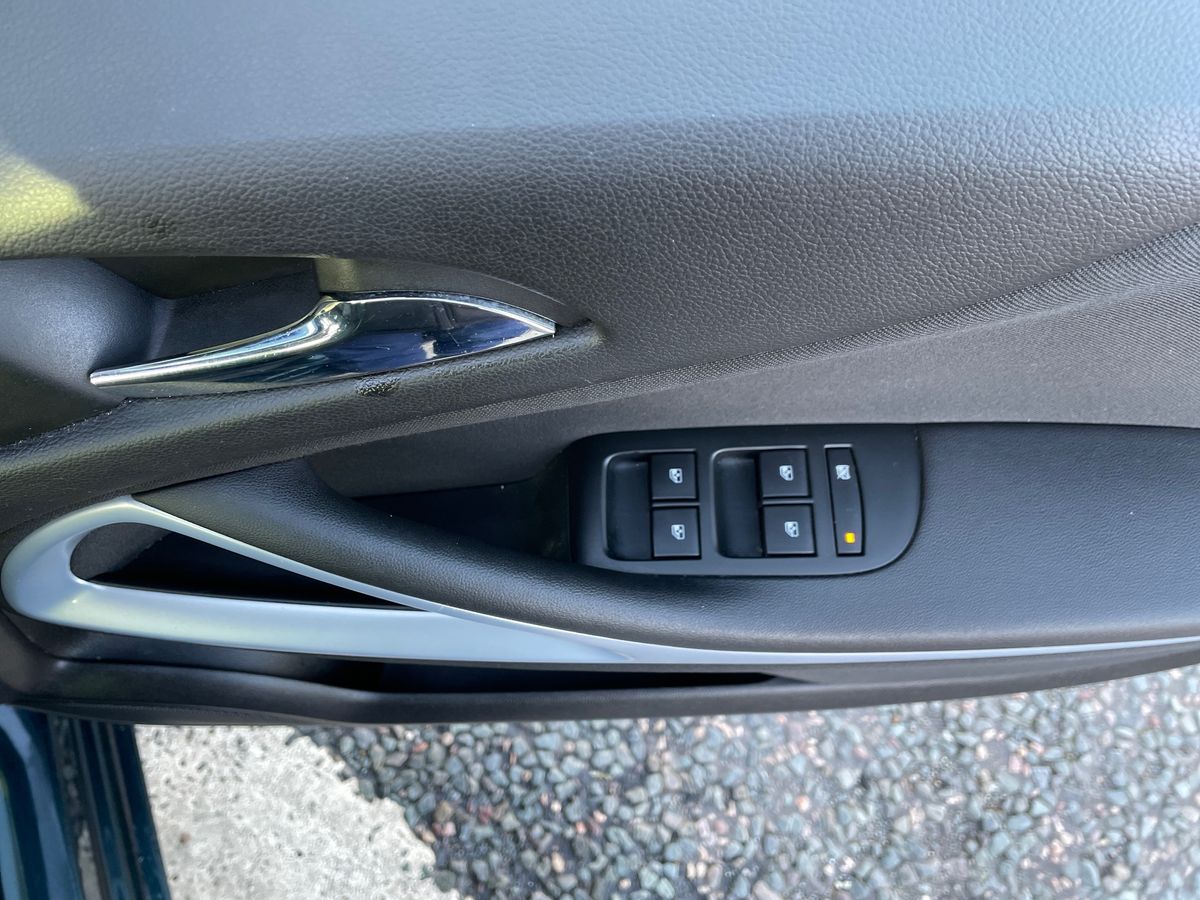 Used Vauxhall Zafira 2017 for sale - 77018256: Photo 20