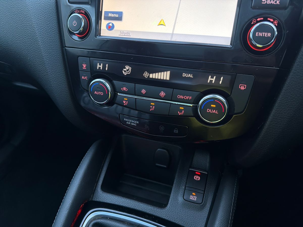 Used Nissan Qashqai 2017 for sale - 77627551: Photo 18