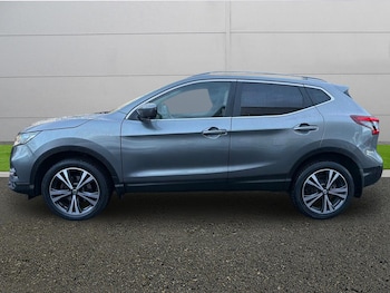 Used Nissan Qashqai 2017 for sale - 77627551: Photo