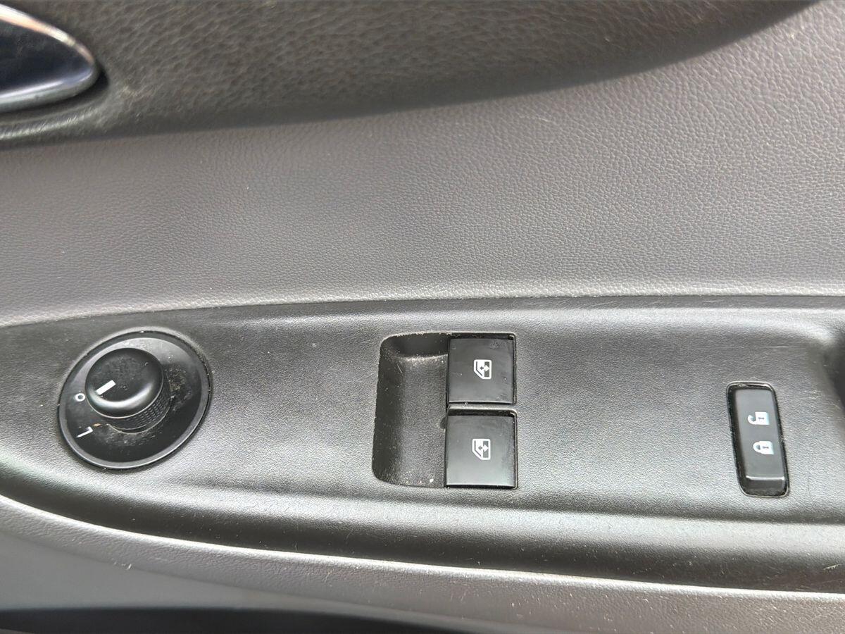 Used Vauxhall Viva 2016 for sale - 76743180: Photo 20