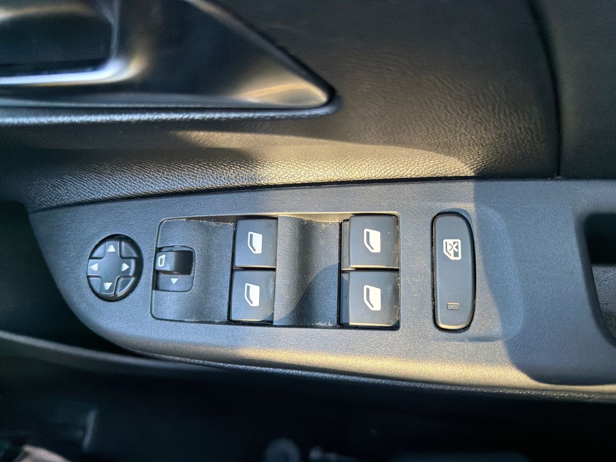 Used Vauxhall Corsa 2023 for sale - 77043006: Photo 20