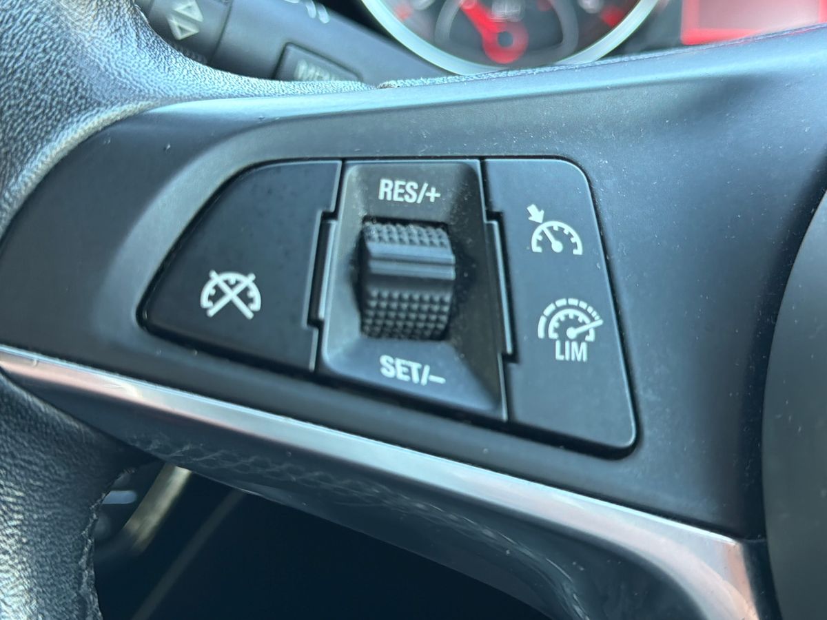 Used Vauxhall ADAM 2016 for sale - 77003027: Photo 16