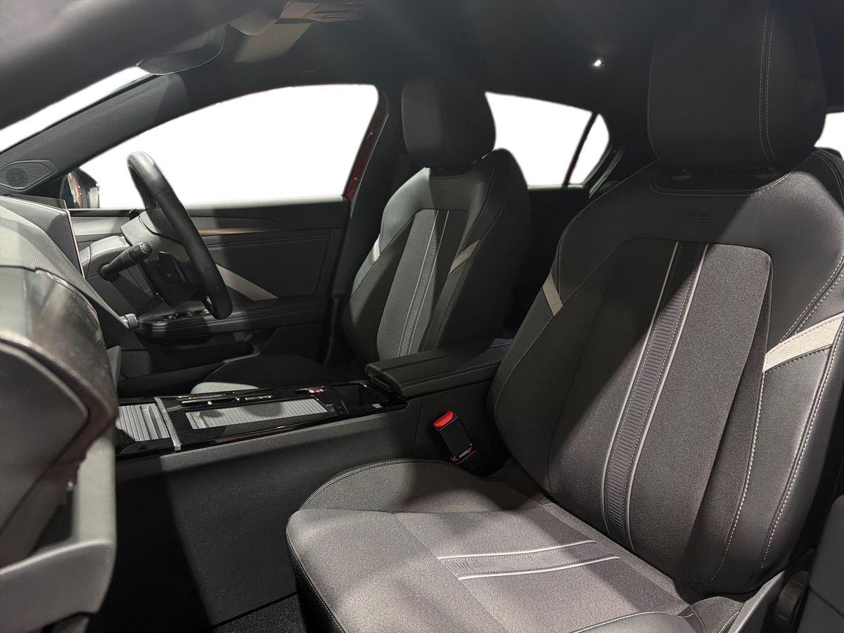 Used Vauxhall Astra 2023 for sale - 76887459: Photo 10