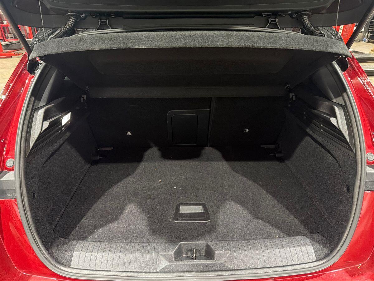 Used Vauxhall Astra 2023 for sale - 76887459: Photo 12