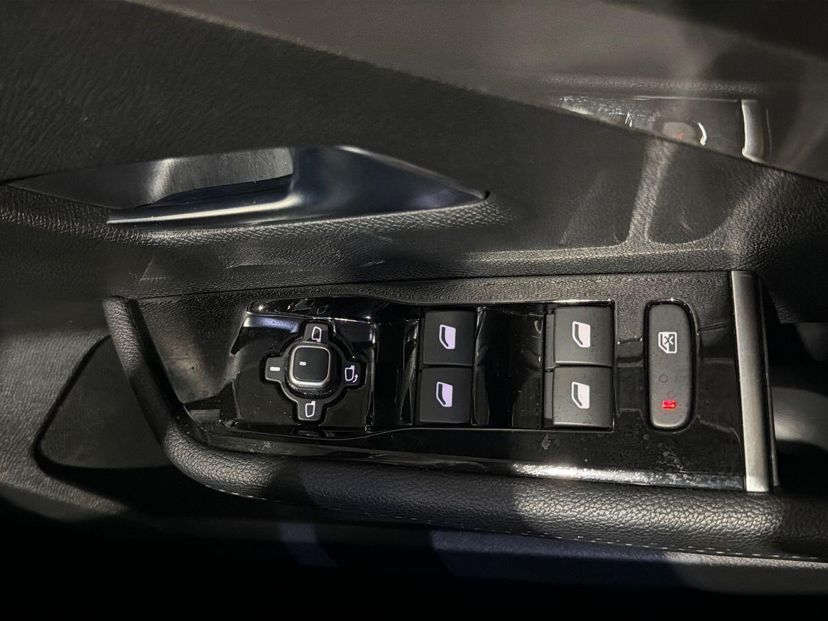 Used Vauxhall Astra 2023 for sale - 76887459: Photo 20