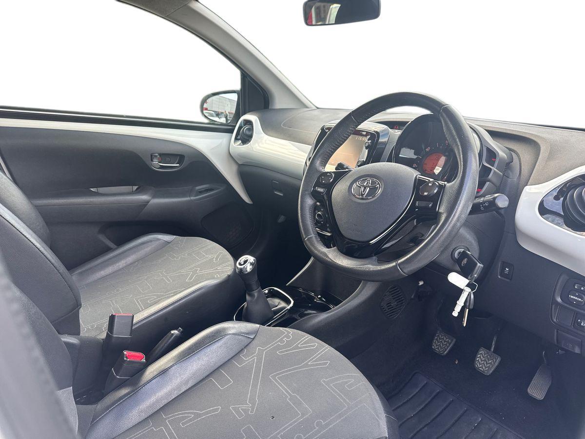 Used Toyota AYGO 2014 for sale - 76730954: Photo 15