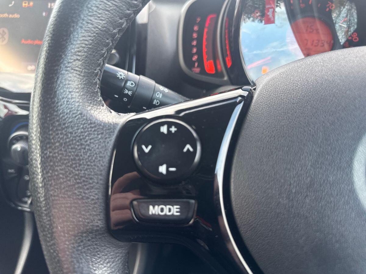 Used Toyota AYGO 2014 for sale - 76730954: Photo 16