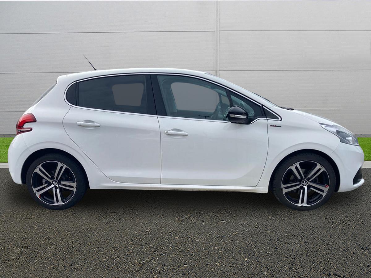 Used Peugeot 208 2019 for sale - 77333098: Photo 8