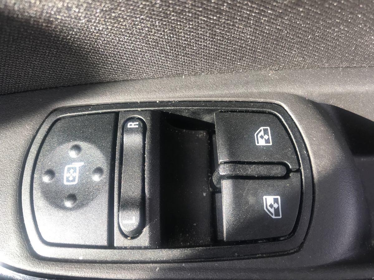 Used Vauxhall Corsa 2016 for sale - 78088572: Photo 20