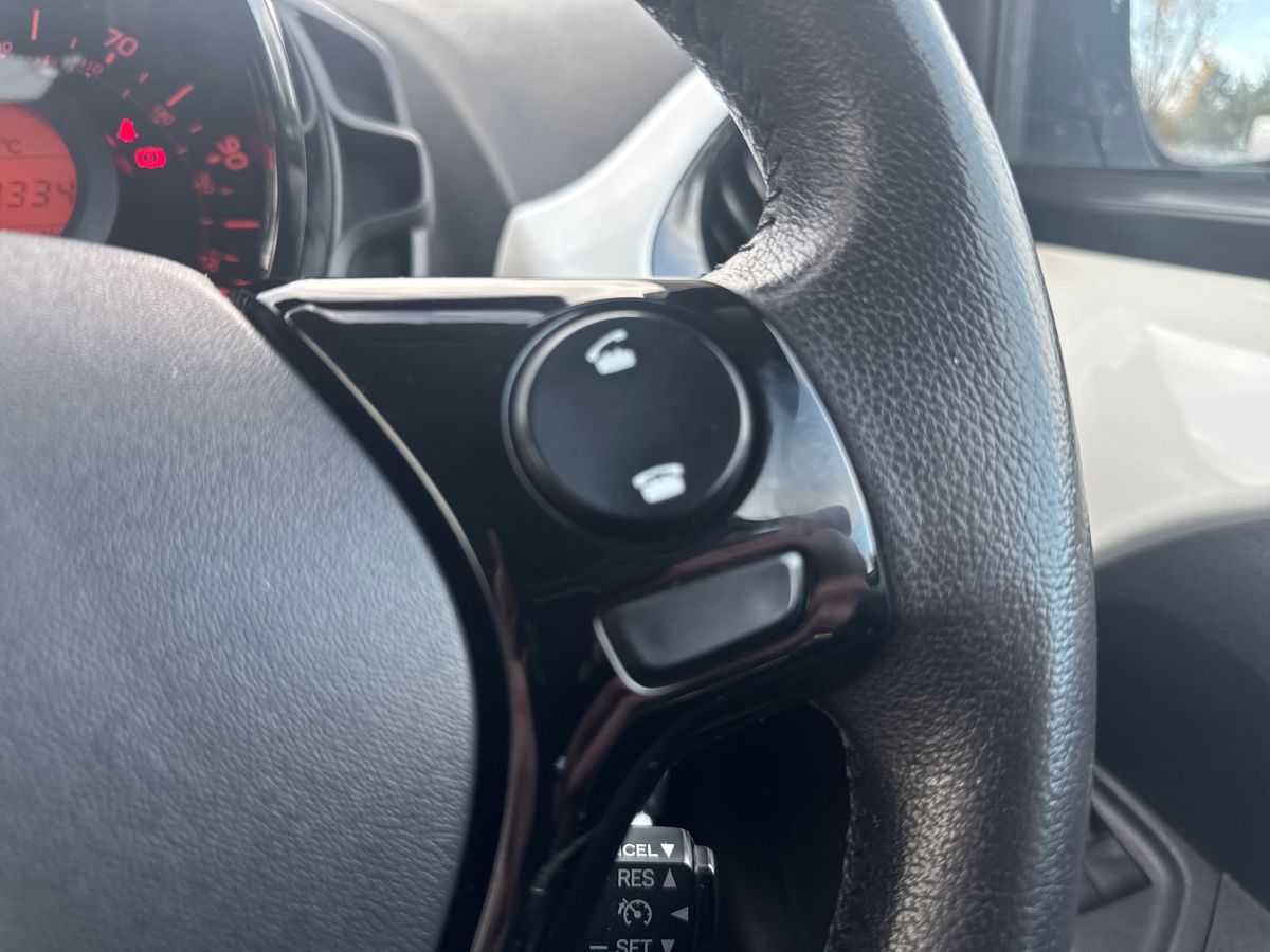 Used Toyota AYGO 2014 for sale - 77003012: Photo 17