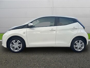 Used Toyota AYGO 2014 for sale - 77003012: Photo