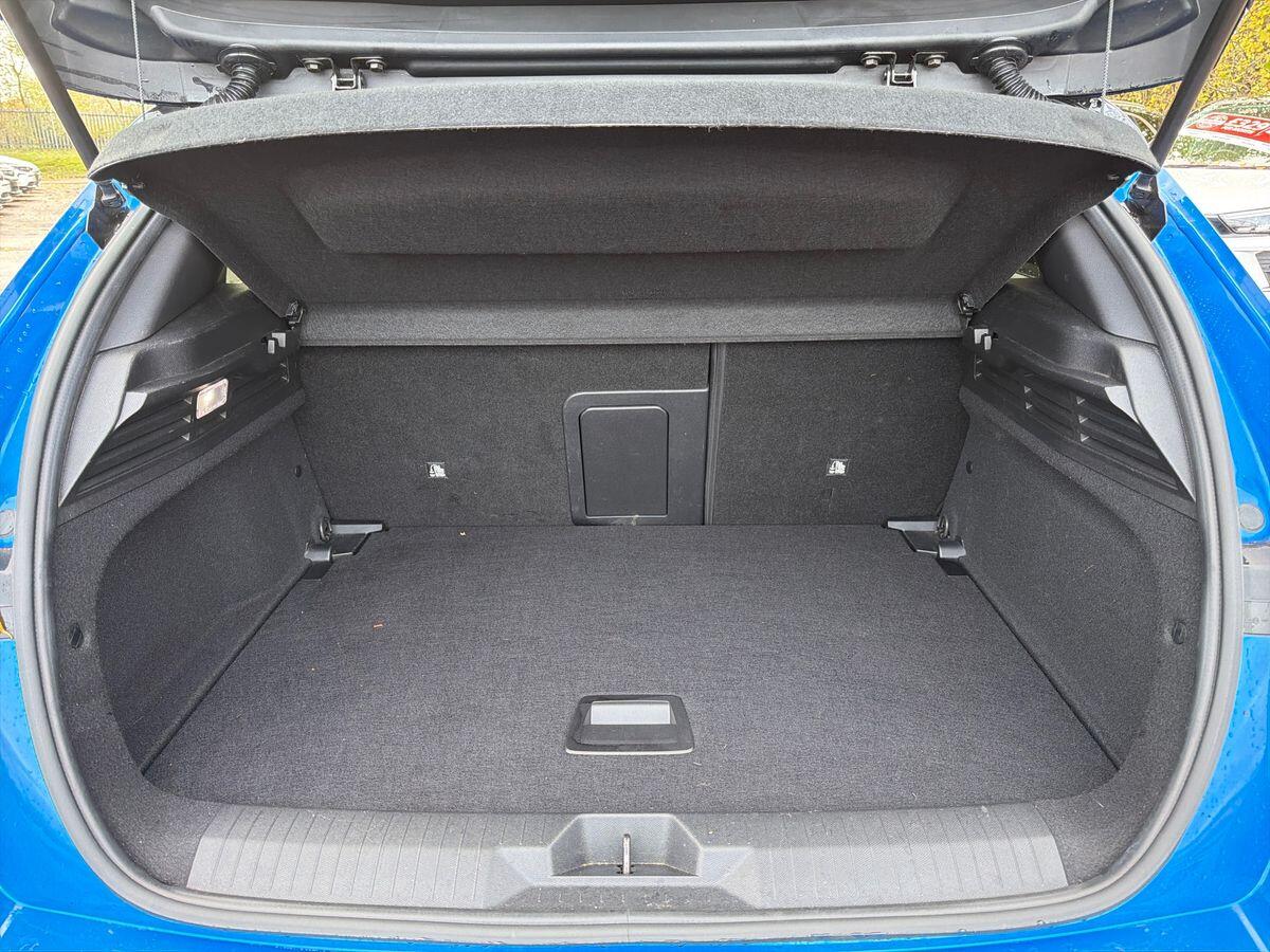 Used Vauxhall Astra 2022 for sale - 76730938: Photo 12