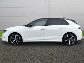 Used Vauxhall Astra 2025 for sale - 77003028: Photo