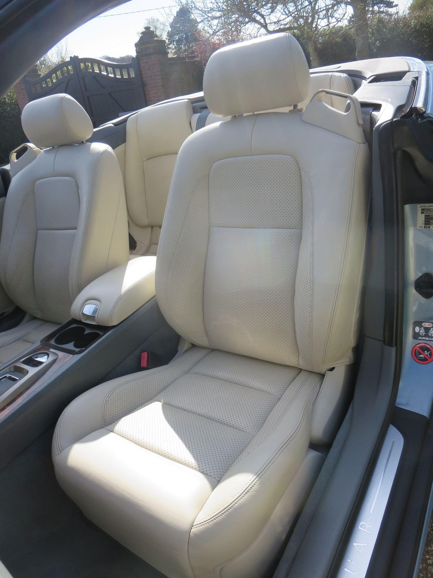 Used Jaguar XKR 2006 for sale - 78171187: Photo 22