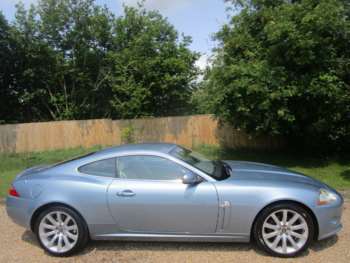 2006 (06) - 4.2 V8 2dr Auto