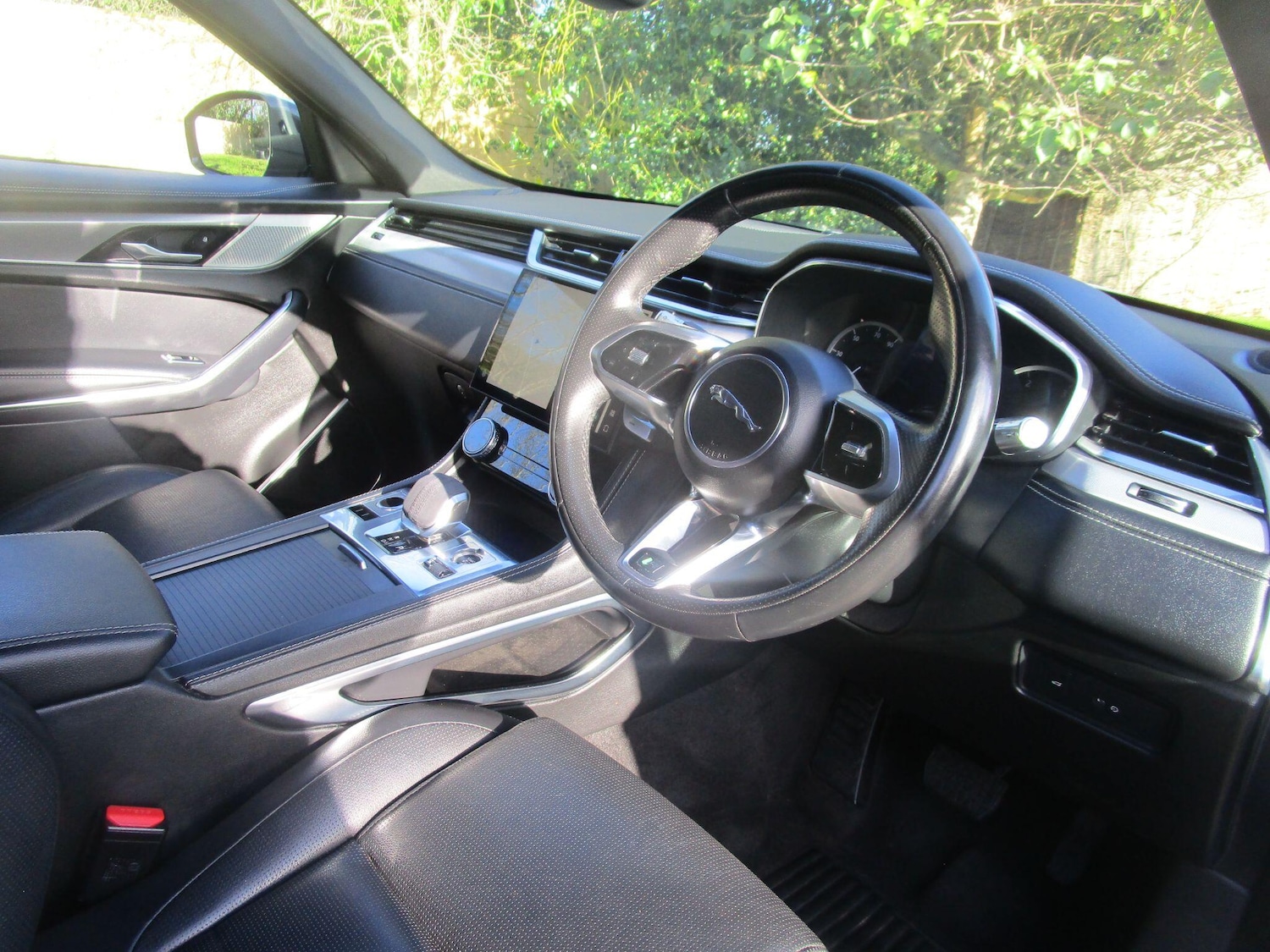 Used Jaguar F-Pace 2021 for sale - 76752776: Photo 10