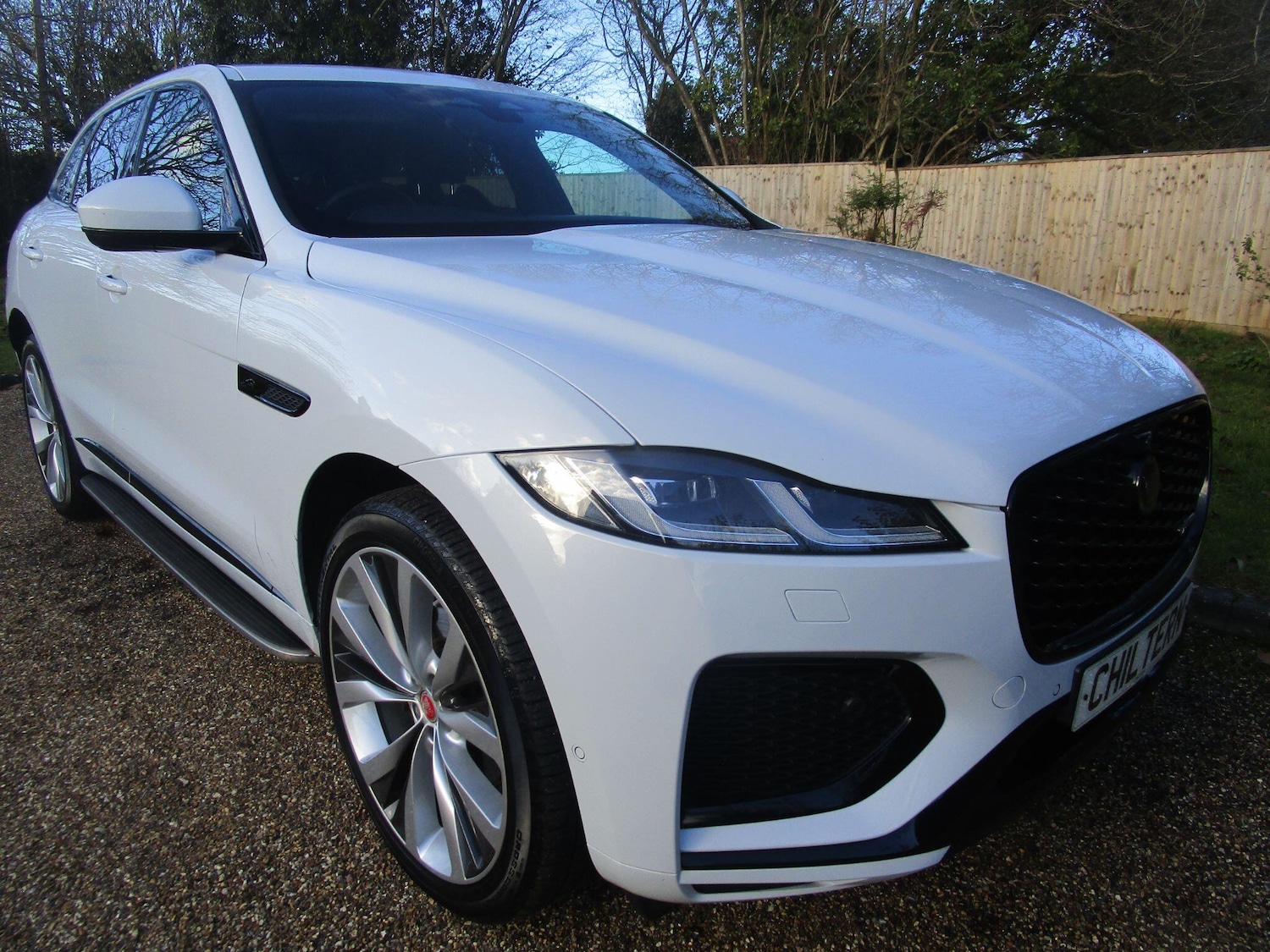 Used Jaguar F-Pace 2021 for sale - 76752776: Photo 2
