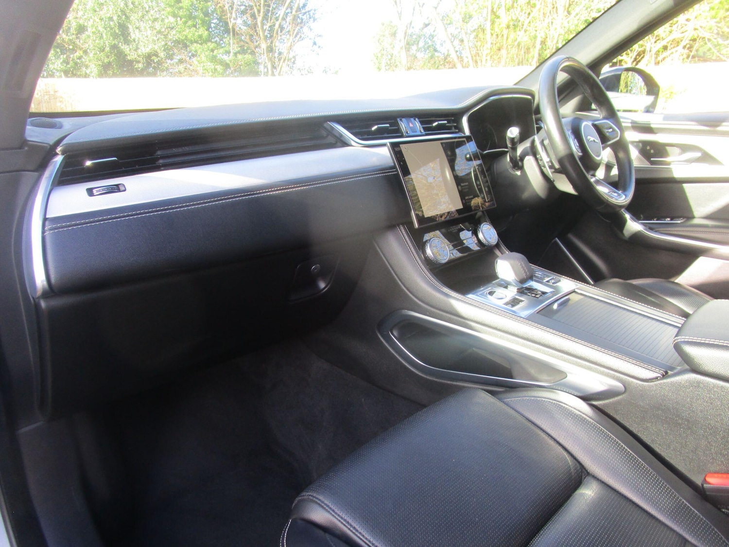 Used Jaguar F-Pace 2021 for sale - 76752776: Photo 32